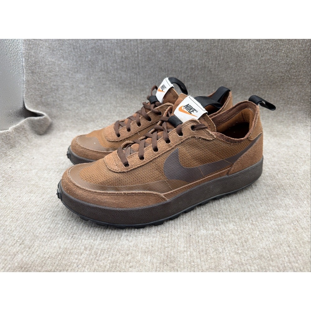 Nike Men’s Brown Low-Top Casual Sneakers